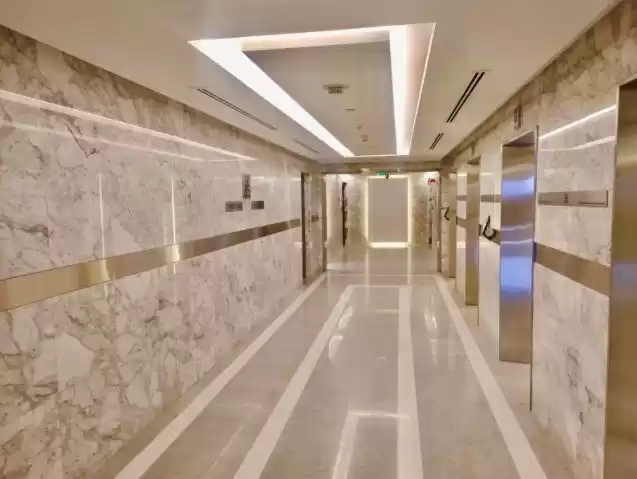 Kommerziell Klaar eigendom U/F Büro  zu vermieten in Al Sadd , Doha #11925 - 1  image 